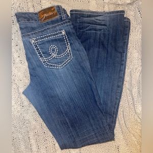Seven7 Jeans. Size. 8